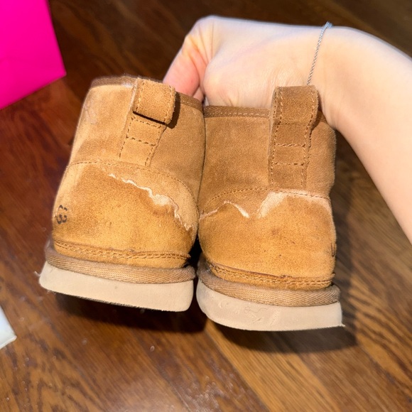 UGG women’s Neumel Leather Shoes Chukka Bootie in color Chestnut size 8 - Picture 3 of 10